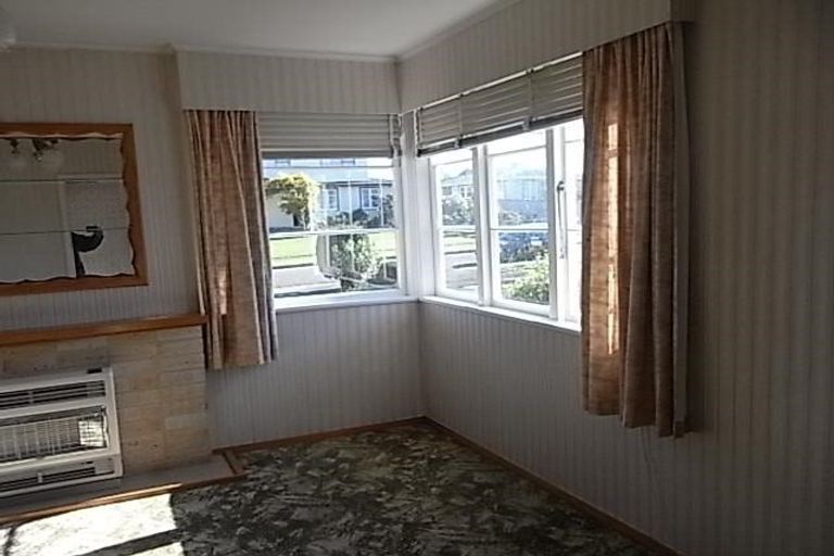 Photo of property in 28 Galway Avenue, Hokowhitu, Palmerston North, 4410
