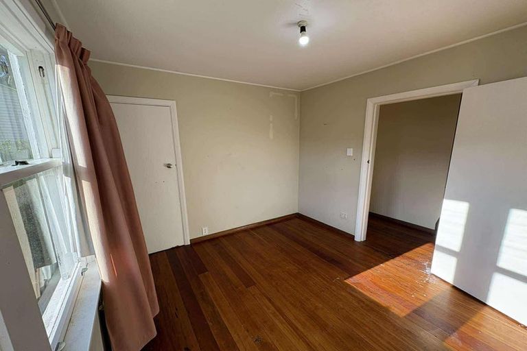 Photo of property in 21 Montgomery Avenue, Karori, Wellington, 6012