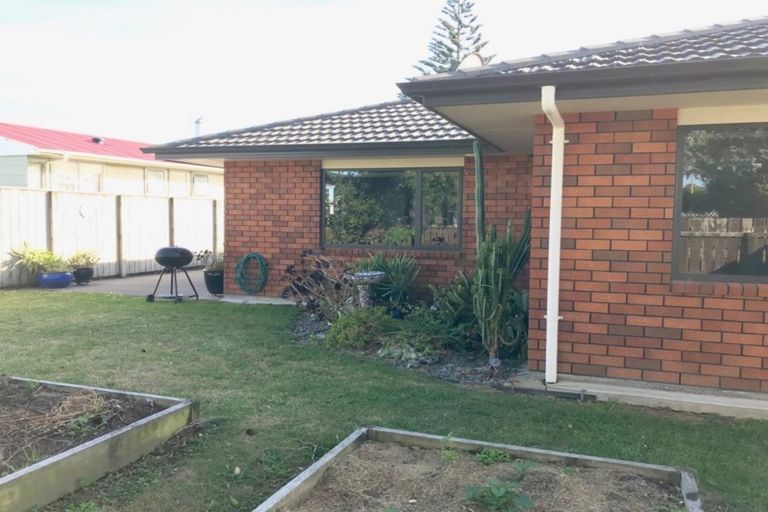 Photo of property in 109 Browne Street, Waitara, 4320