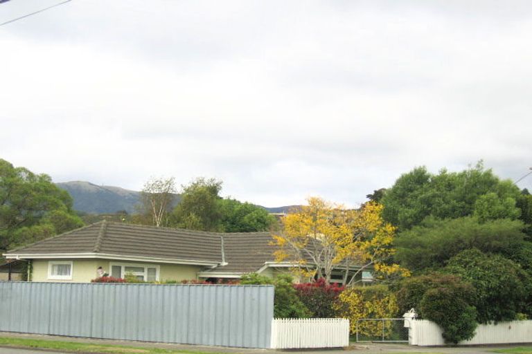 Photo of property in 30 Henry Street, Ebdentown, Upper Hutt, 5018