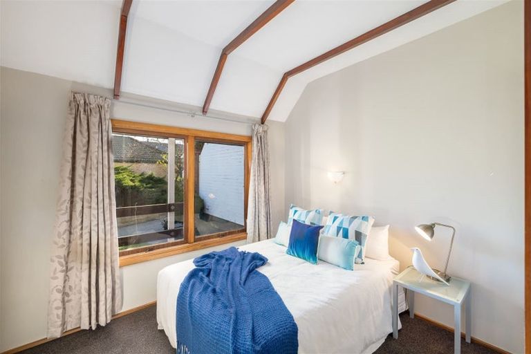 Photo of property in 385 Yaldhurst Road, Russley, Christchurch, 8042