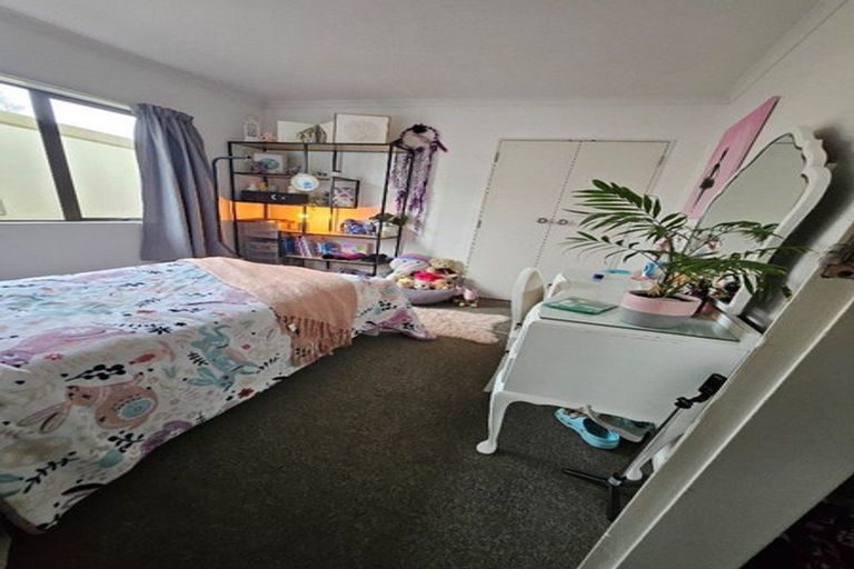 Photo of property in 16 Malcolm Street, Martinborough, 5711