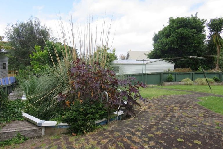 Photo of property in 1101 Queen Sh25 Street, Thames, 3500