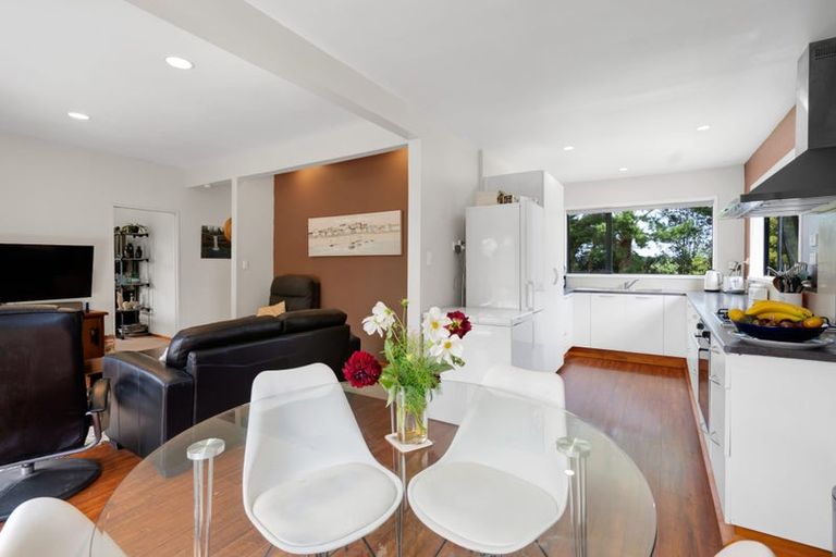 Photo of property in 2952 Eltham Road, Opunake, 4682