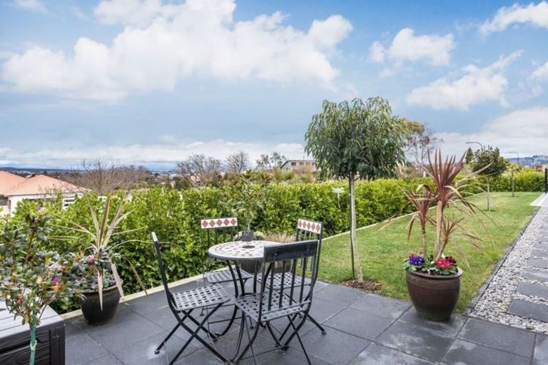 Photo of property in 2 Huka Heights Drive, Rangatira Park, Taupo, 3330