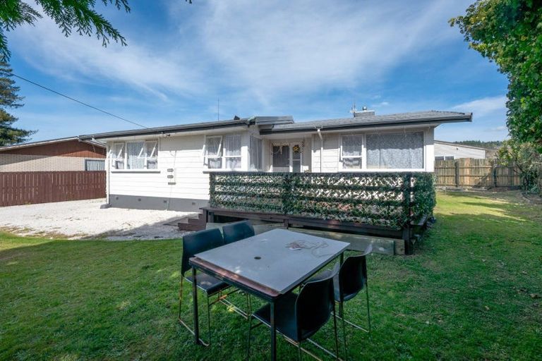 Photo of property in 35 Mckee Avenue, Fenton Park, Rotorua, 3010