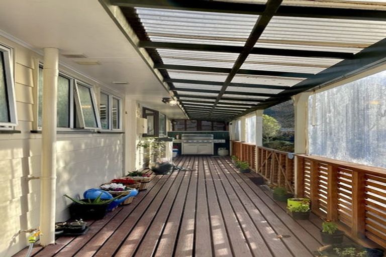 Photo of property in 167 California Drive, Totara Park, Upper Hutt, 5018