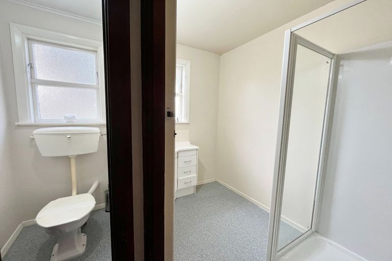 Photo of property in 345 Riccarton Road, Upper Riccarton, Christchurch, 8041