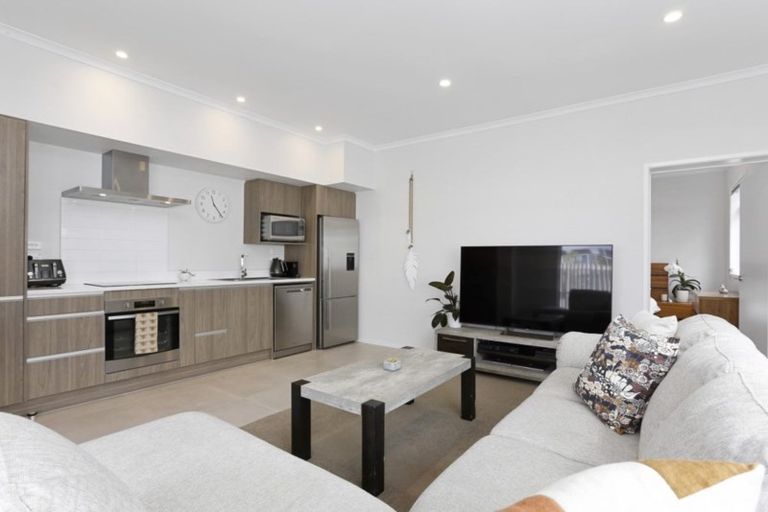 Photo of property in 21 Tuatua Road, Hobsonville, Auckland, 0616