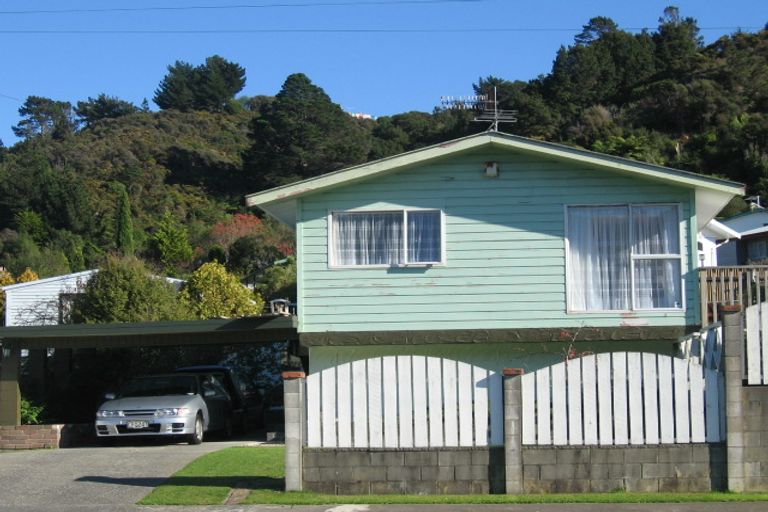 Photo of property in 160 George Street, Stokes Valley, Lower Hutt, 5019