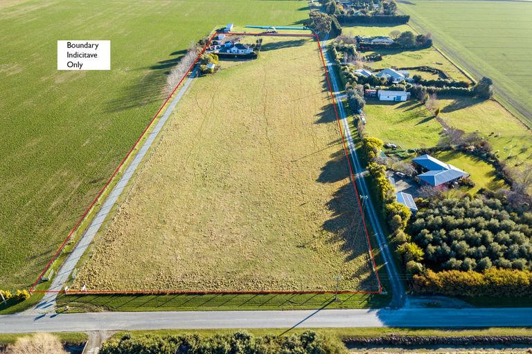 Photo of property in 127 Foley Road, Levels, Timaru, 7975