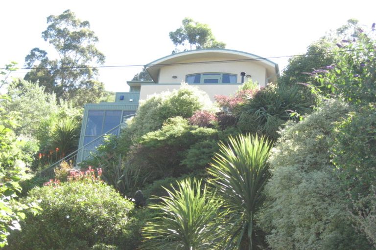 Photo of property in 51 Hawkhurst Road, Lyttelton, 8082