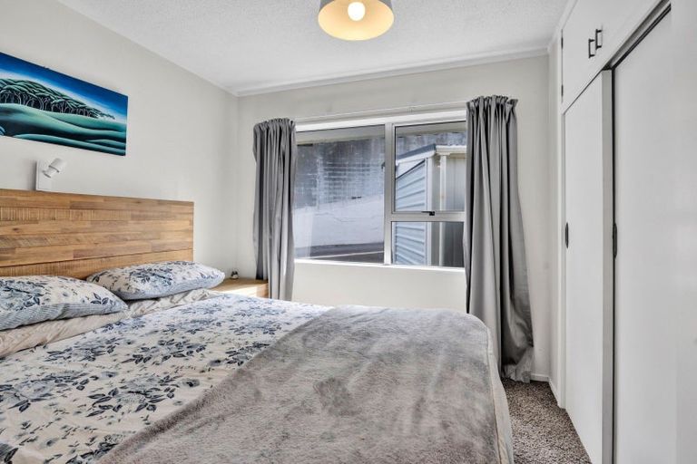 Photo of property in 3/4 Scott Street, Moturoa, New Plymouth, 4310