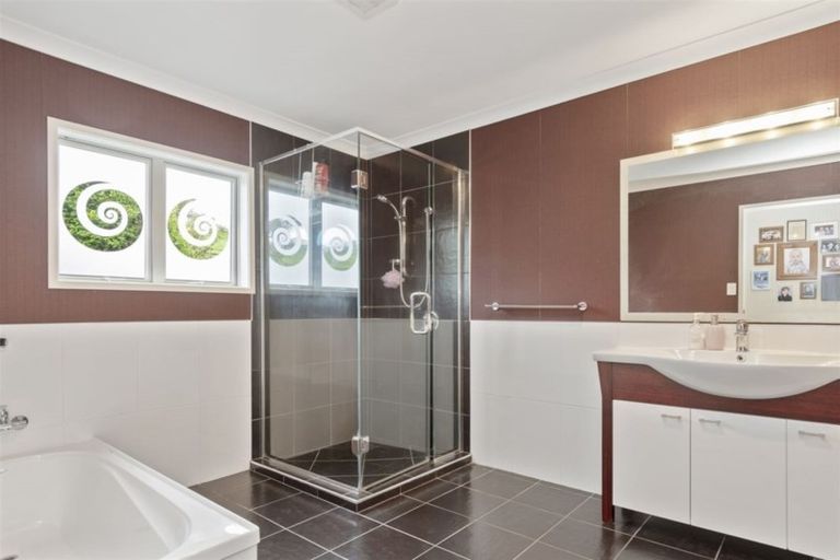 Photo of property in 82 Woodleigh Place, Ohauiti, Tauranga, 3112