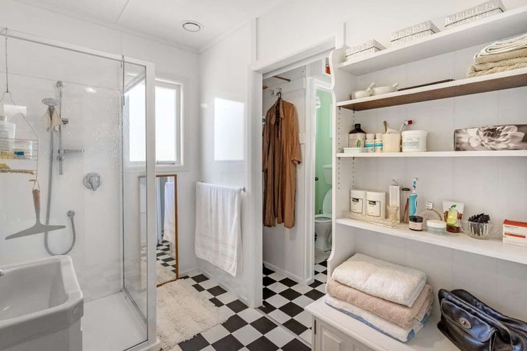 Photo of property in 45 Victoria Avenue, Waiuku, 2123