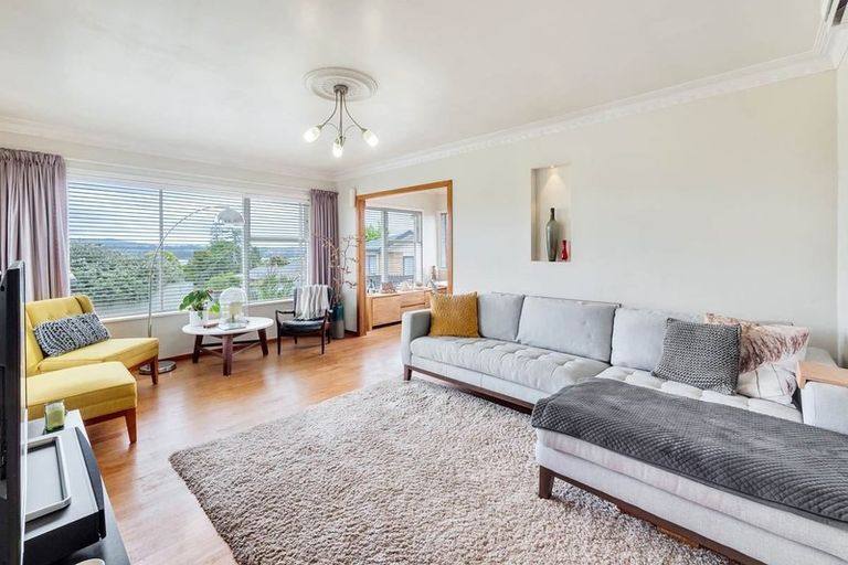 Photo of property in 7 Waitaki Street, Henderson, Auckland, 0612