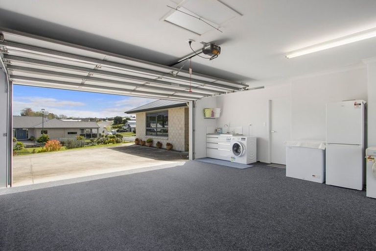 Photo of property in 1 Vantage Place, Omokoroa, 3114
