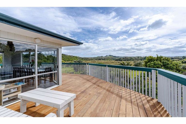 Photo of property in 83 Rangitane Loop Road, Kerikeri, 0294