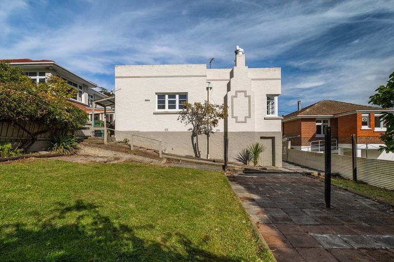 Photo of property in 33 Glendining Avenue, North East Valley, Dunedin, 9010