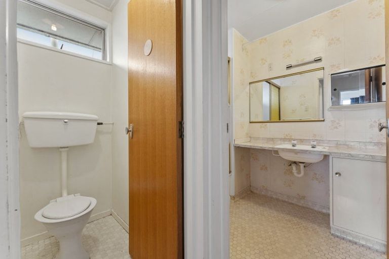 Photo of property in 706b Pioneer Highway, Takaro, Palmerston North, 4412