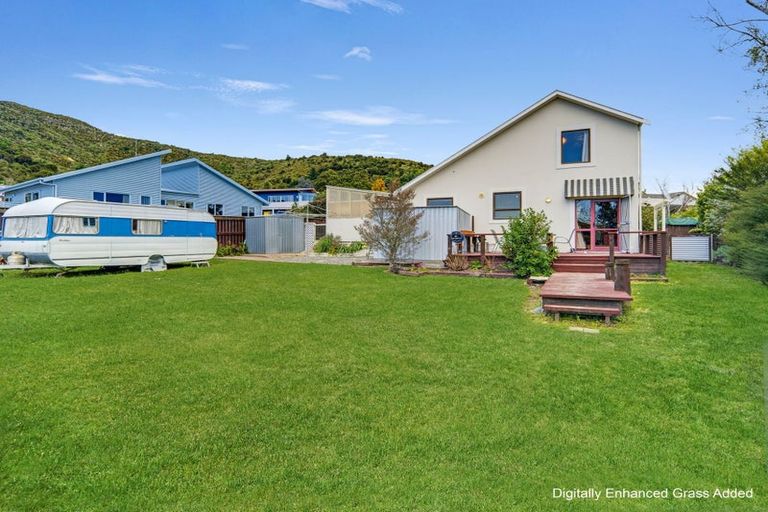 Photo of property in 86 Moana View Road, Waikawa, Picton, 7220