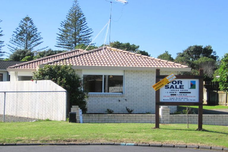 Photo of property in 5 Courthouse Lane, Orewa, 0931