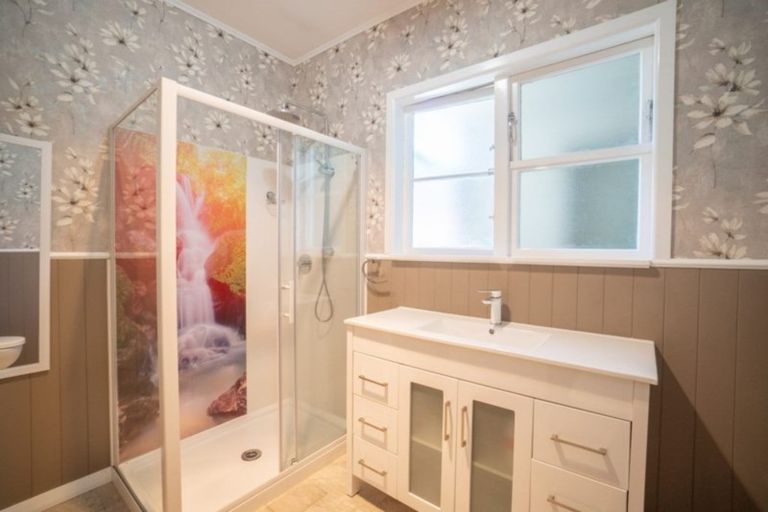 Photo of property in 28 Oxford Street, Hokowhitu, Palmerston North, 4410