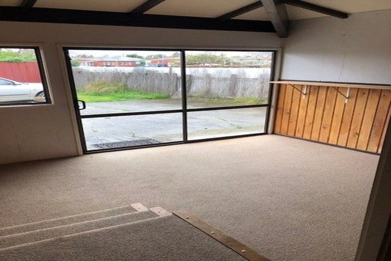 Photo of property in 32a Victoria Street, Carterton, 5713