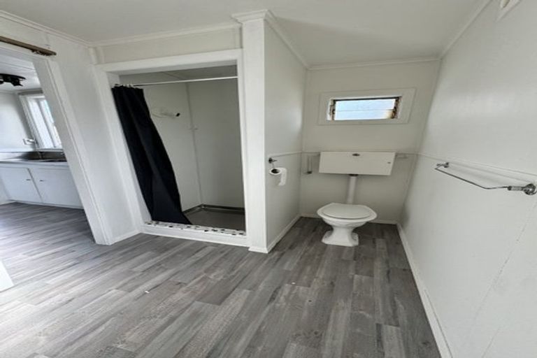 Photo of property in 2/7 Duke Street, Papakura, 2110