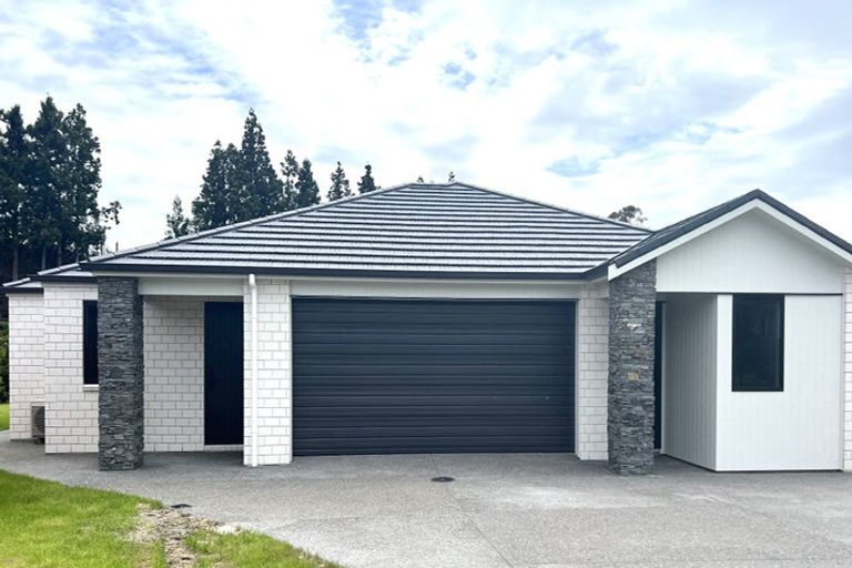 Photo of property in 16 Layla Place, Katikati, 3178