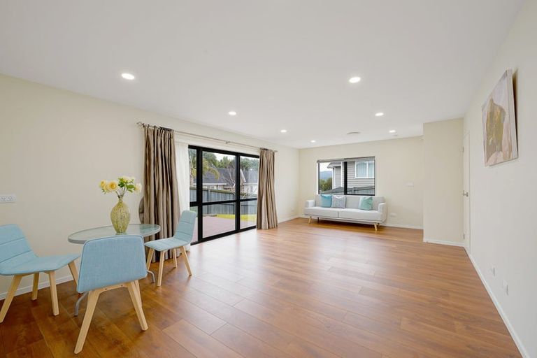 Photo of property in 108 San Valentino Drive, Henderson, Auckland, 0612