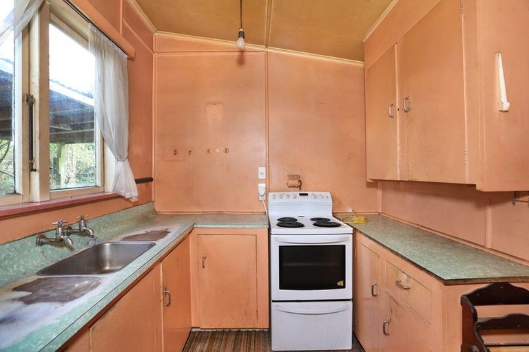 Photo of property in 16 French Street, Marton, 4710