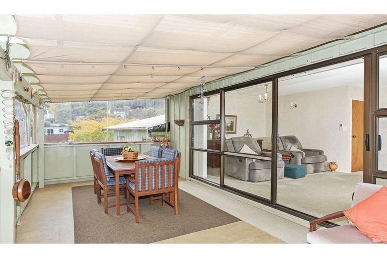 Photo of property in 9 Balmerino Avenue, Red Hill, Papakura, 2110