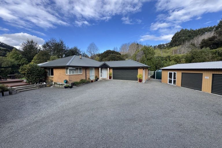 Photo of property in 205 Okuti Valley Road, Little River, 7591