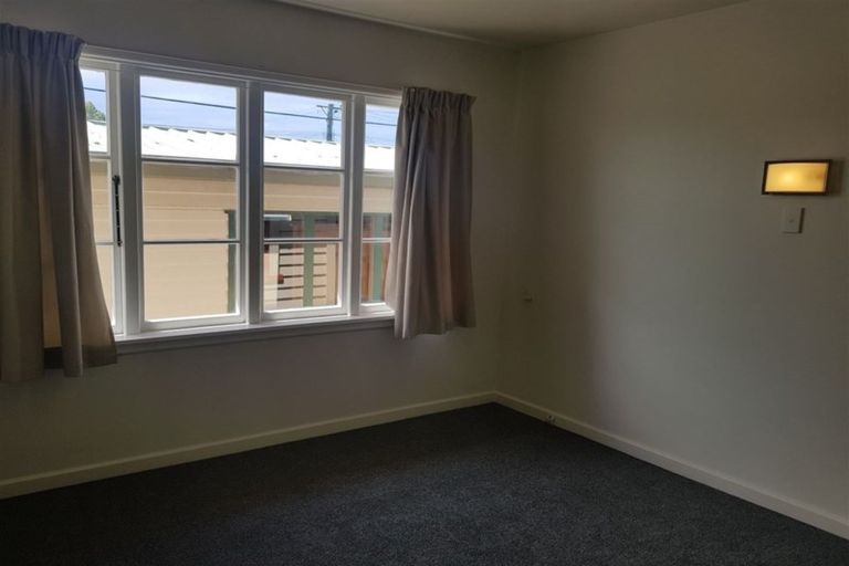Photo of property in 71 Mahars Road, Mairehau, Christchurch, 8052