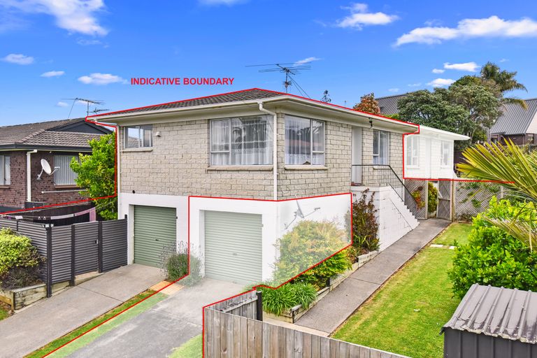 Photo of property in 1/15 Imogene Way, Half Moon Bay, Auckland, 2012