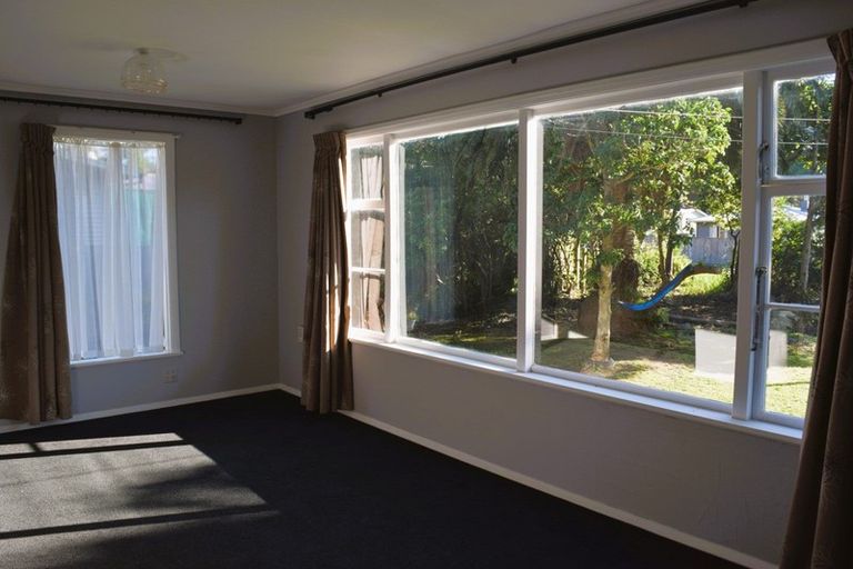 Photo of property in 44 Ruahine Street, Paraparaumu, 5032