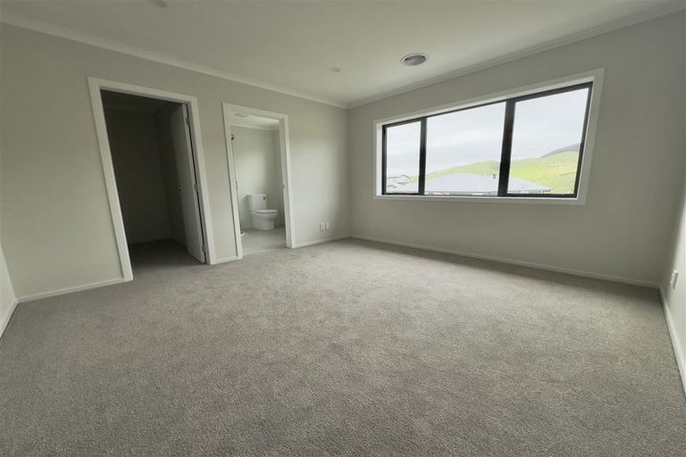Photo of property in 4 Swinton Place, Churton Park, Wellington, 6037