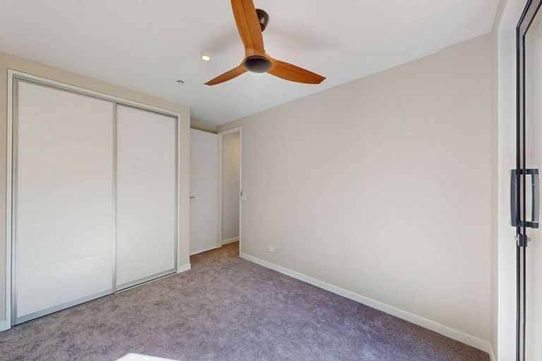 Photo of property in 39 Kotare Street, Waikanae, 5036