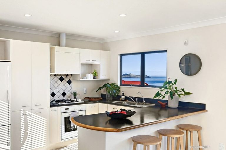 Photo of property in 8a Birkhall Grove, Strathmore Park, Wellington, 6022