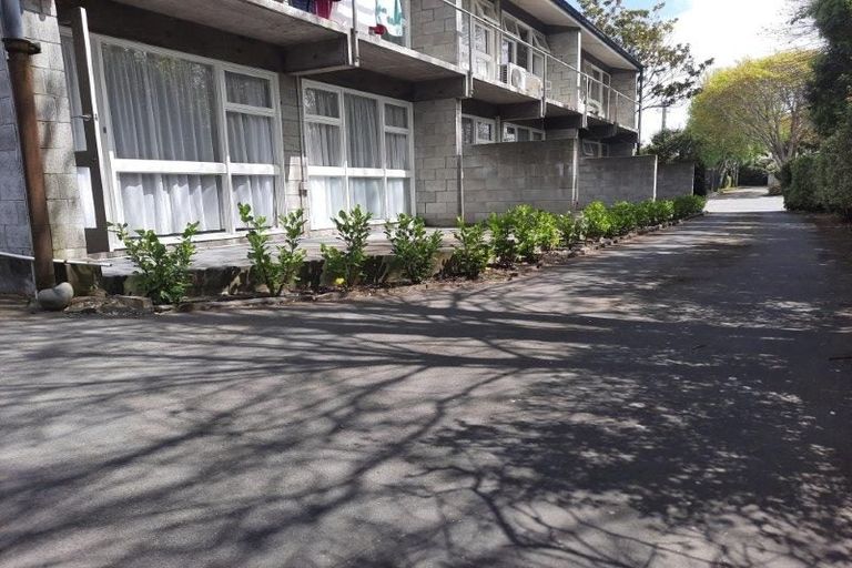 Photo of property in 142 Waimairi Road, Ilam, Christchurch, 8041