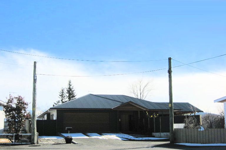 Photo of property in 13 Bendrose Place, Twizel, 7901