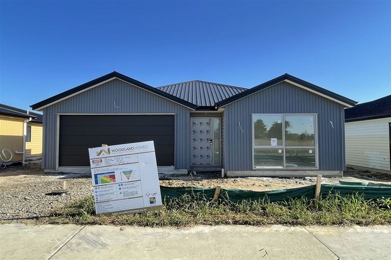 Photo of property in 61 Nobilo Road, Kumeu, 0810