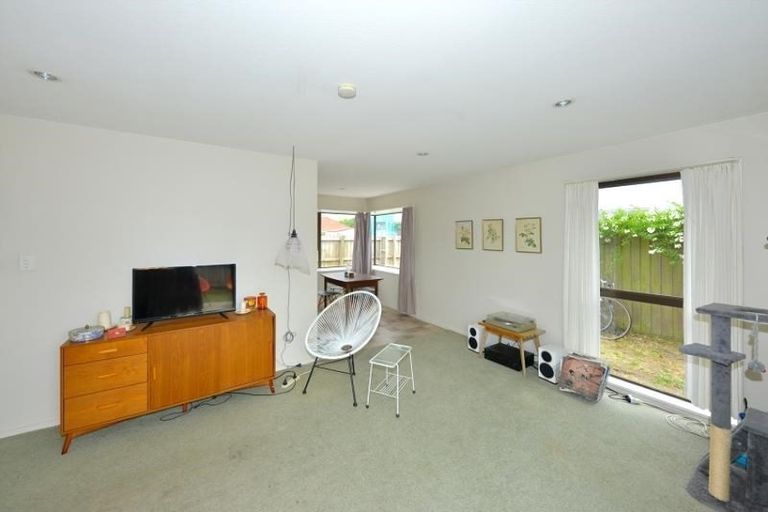 Photo of property in 370b Pages Road, Aranui, Christchurch, 8061