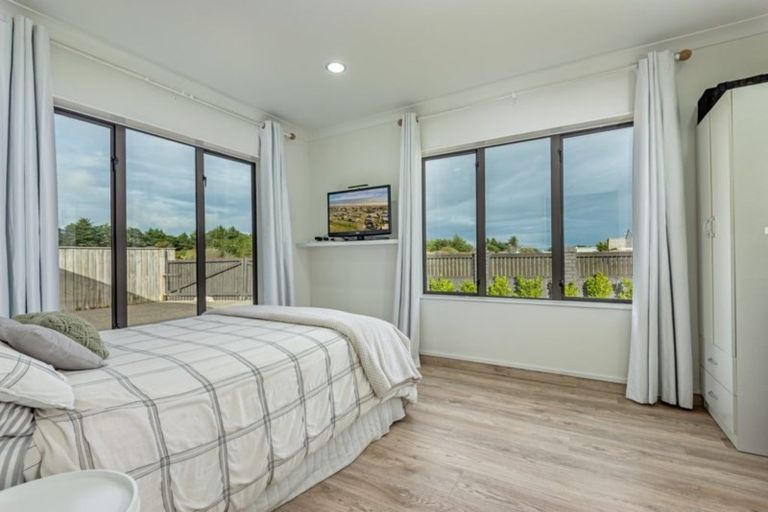 Photo of property in 250 Park Avenue, Waitarere Beach, Levin, 5510