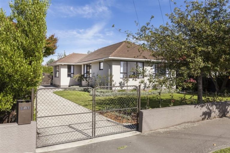 Photo of property in 101 Isleworth Road, Bishopdale, Christchurch, 8053