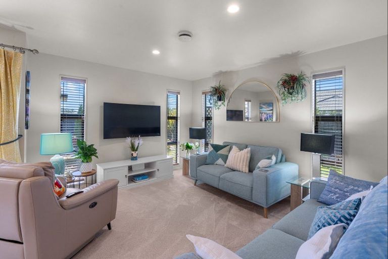 Photo of property in 5 Henley Close, Rolleston, 7614