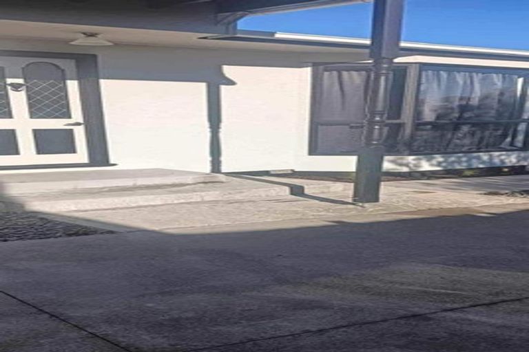 Photo of property in 10 Inca Place, Redwood, Christchurch, 8051