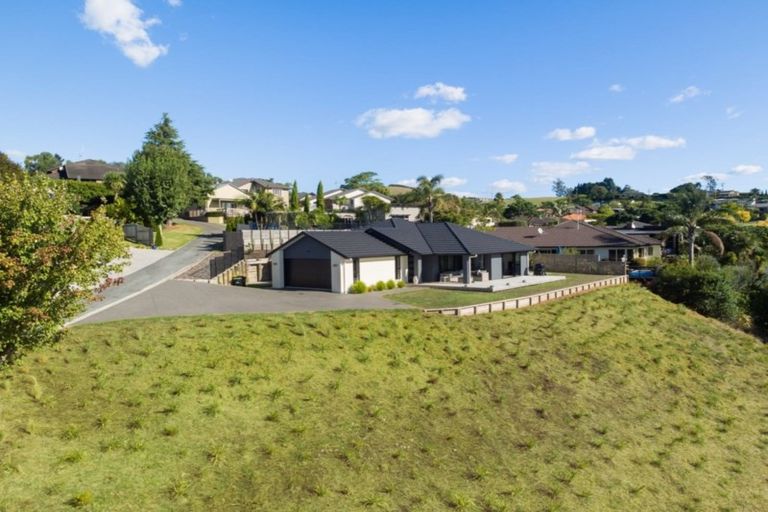 Photo of property in 40 Adler Drive, Ohauiti, Tauranga, 3112