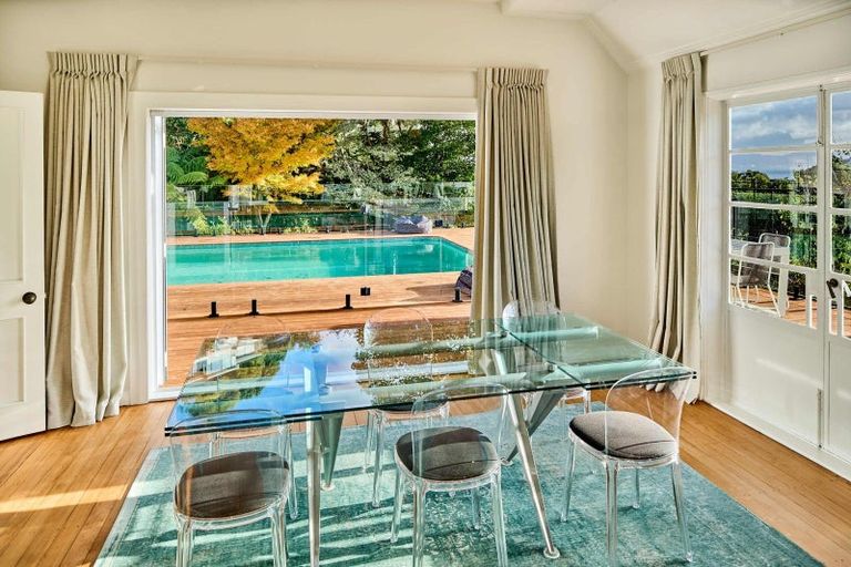 Photo of property in 10 Walter Road, Lowry Bay, Lower Hutt, 5013